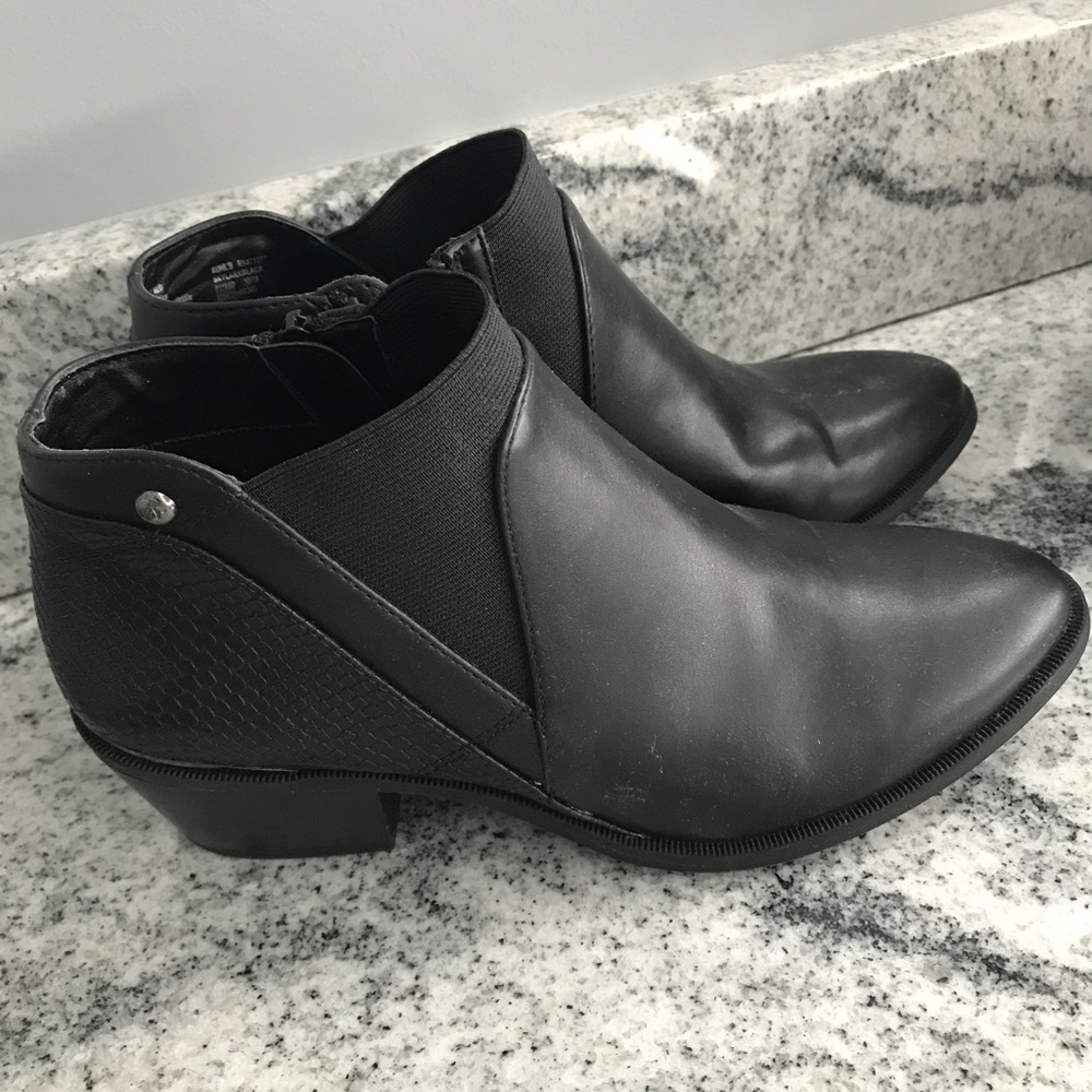 Women’s Vera Wang Boots size 7
